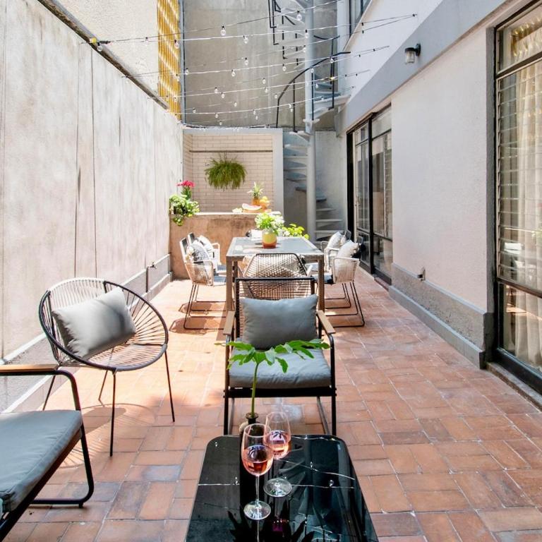 Coyoacán 6 bedroom house, 3 and a half bathrooms, 14 guests - Apartment - 98