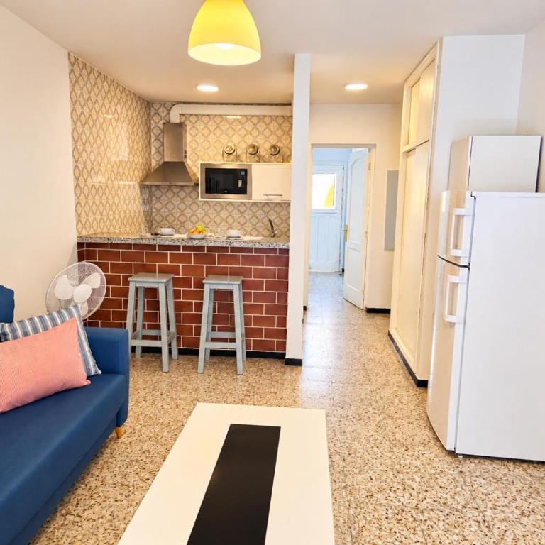 El Médano Sea Breeze by HelloApartments - Apartment - 41
