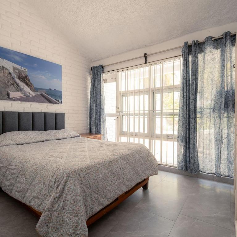 Villa serena para 10 personas con alberca, jardines y playa - Casa de 3 dormitorios - 17
