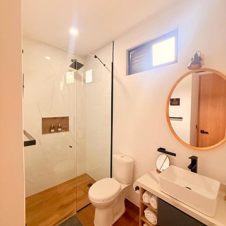 DIL's Forest Suites - Suite con balcón - 4