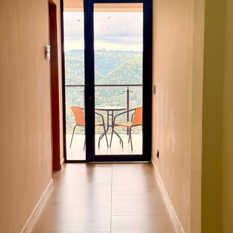 DIL's Forest Suites - Suite con vistas a la piscina - 2