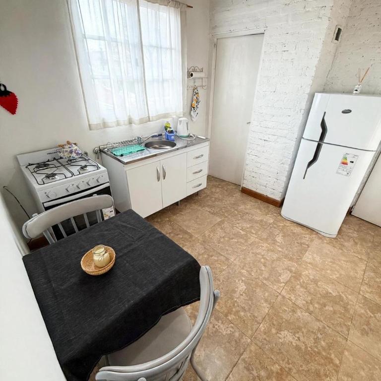 Sassenach - One-Bedroom Apartment - 5