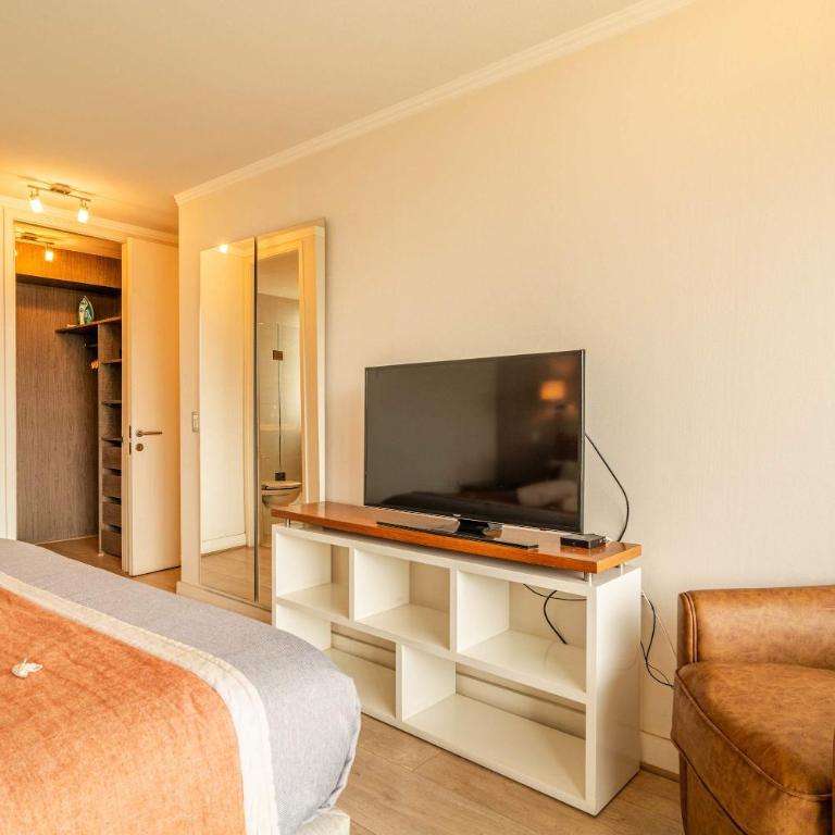 HOM I Parking I Mall Parque Arauco I Las Condes 809 - Apartment - 32
