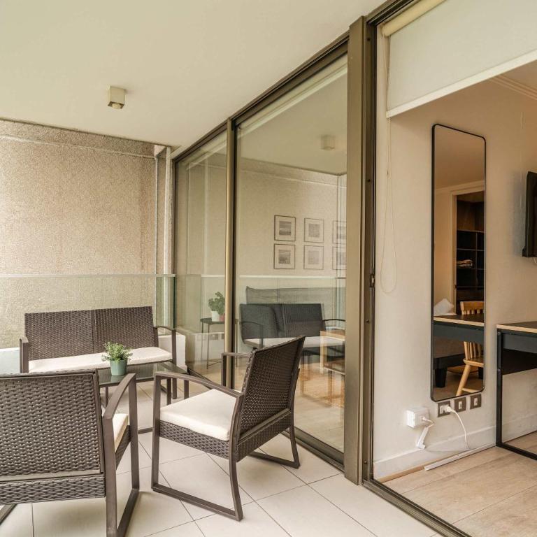 HOM ELITE l Mall Parque Arauco l AireAcond l Parking - Apartment - 30