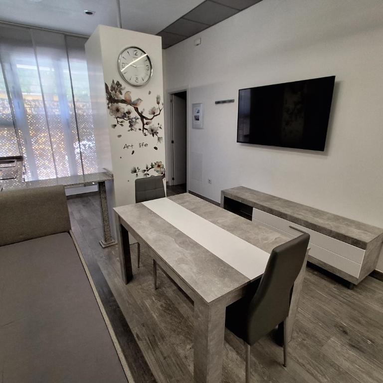 Loft La Calahorra - One-Bedroom Apartment - 8
