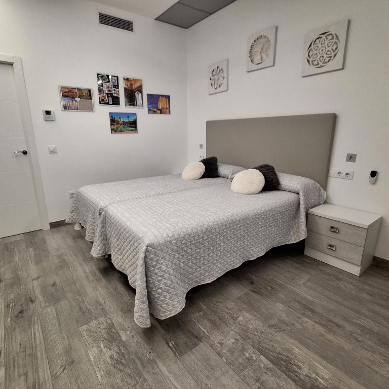Loft La Calahorra - One-Bedroom Apartment - 3