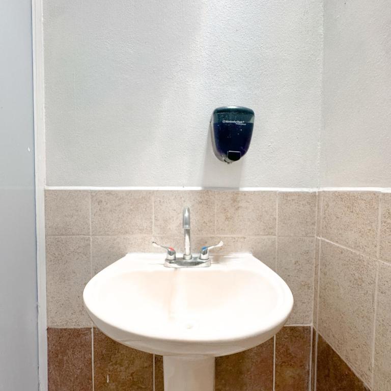 Nude Center Rooms - Double Room with Private Bathroom - 3