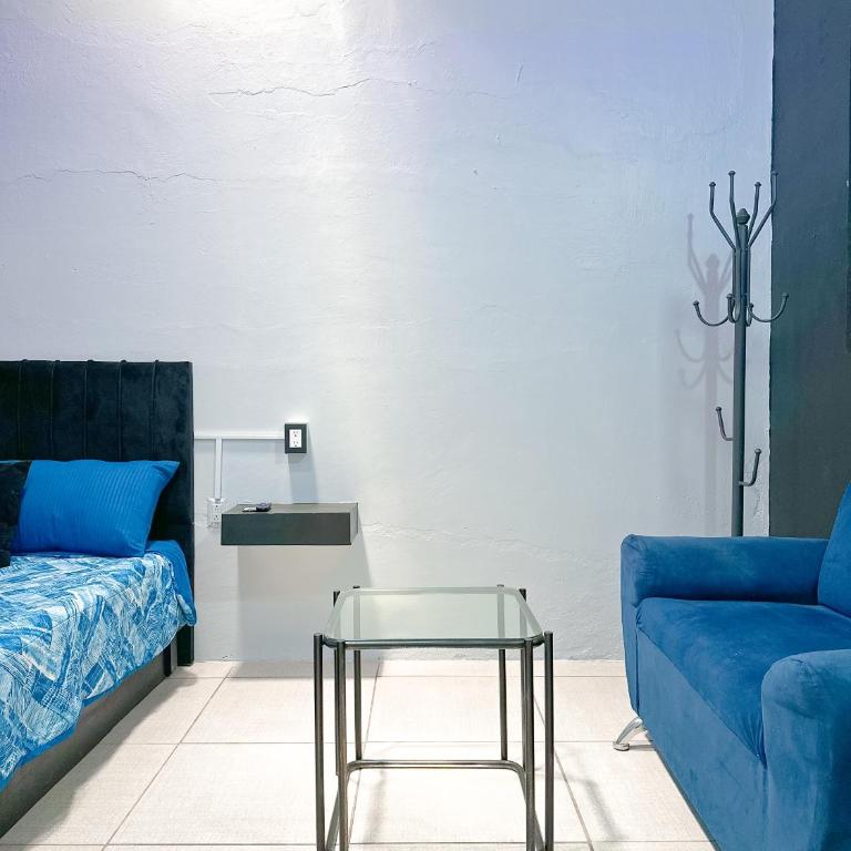 Nude Center Rooms - Double Room with Private Bathroom - 9