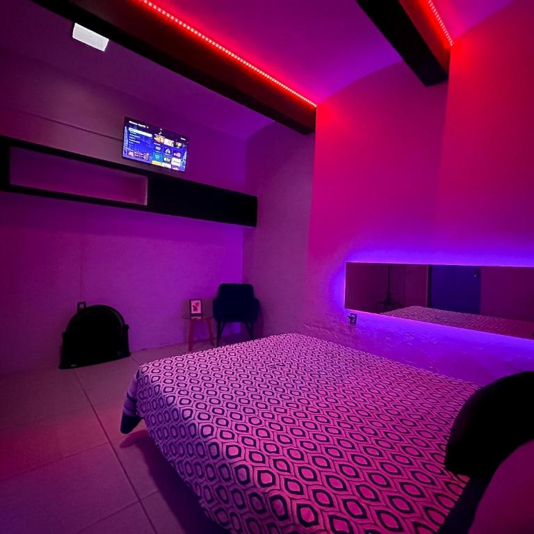 Nude Center Rooms - Double Room with Private Bathroom - 19