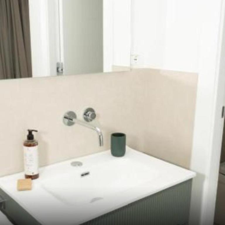 La Casa Di Kya - Marina Di Arechi - Dreibettzimmer mit Dusche - 3