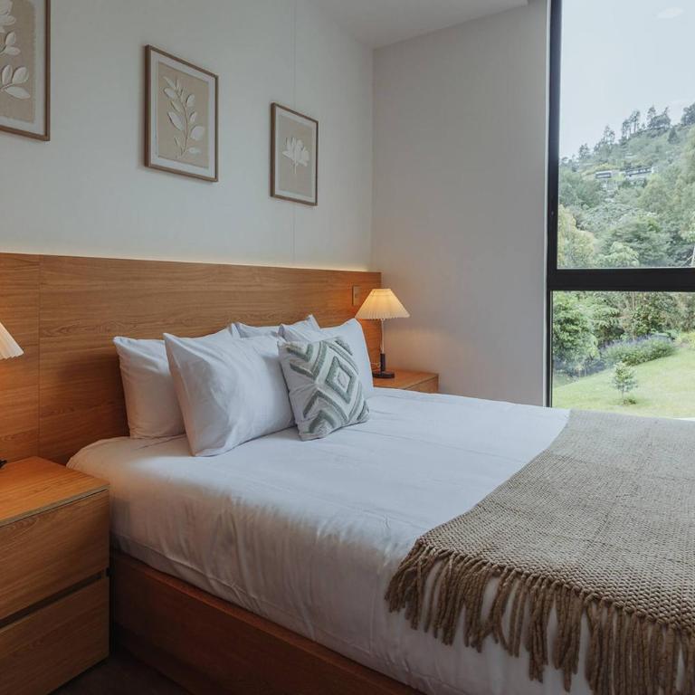 Quarzzo Suites by NOWA - Superior One-Bedroom Apartment with Balcony - 2