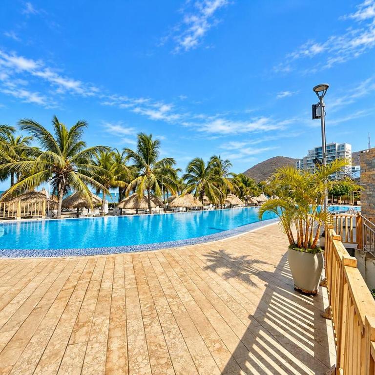 Fantástico Apartamento Piso 21 en Club de Playa - Apartamento - 47