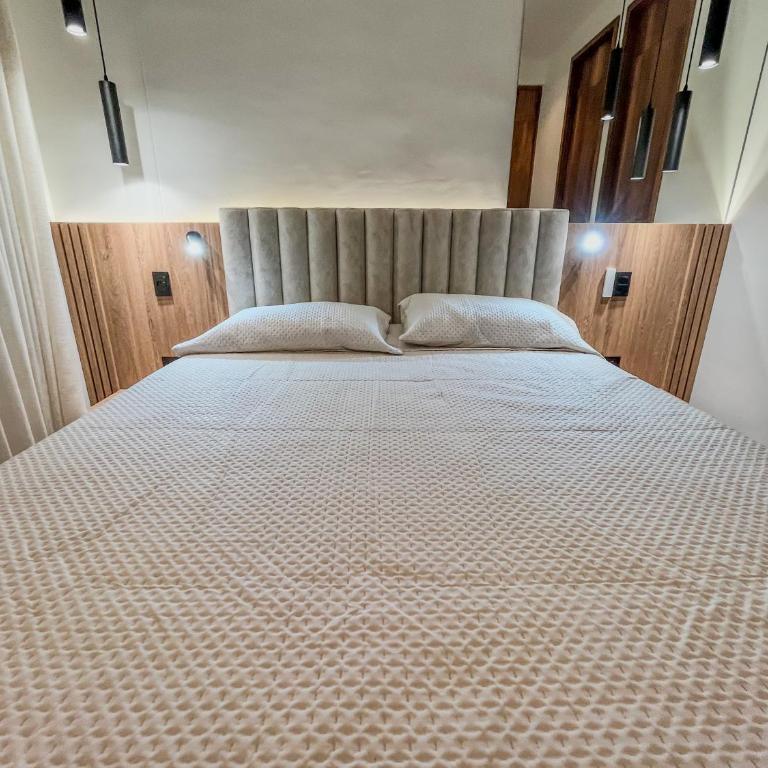 Quarzzo Suites by NOWA - Two-Bedroom Deluxe Apartment with Balcony - 8