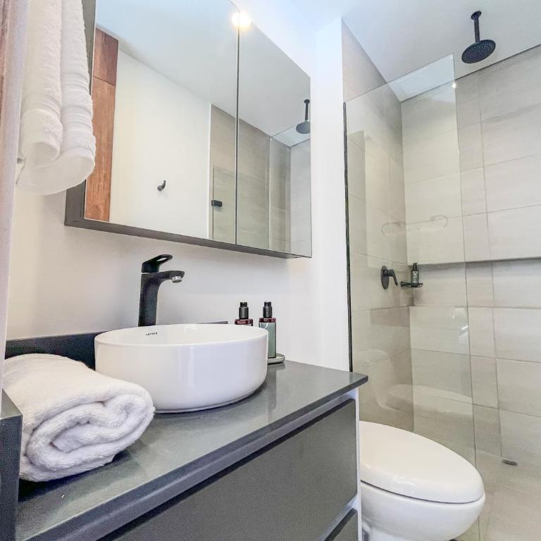 Quarzzo Suites by NOWA - Two-Bedroom Deluxe Apartment with Balcony - 5