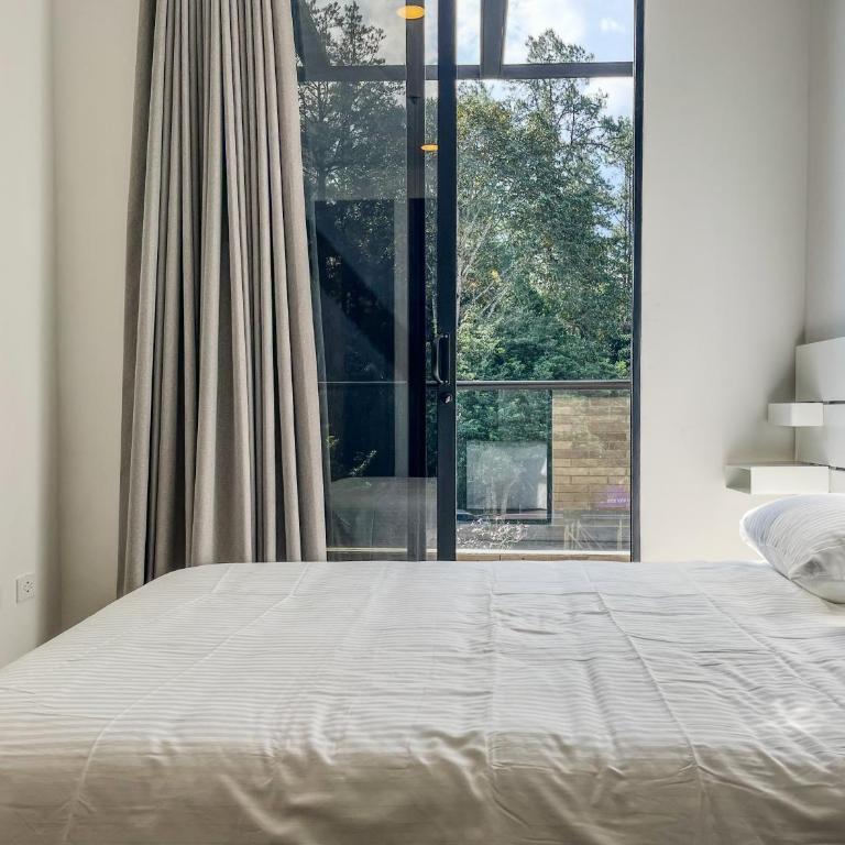 Quarzzo Suites by NOWA - Two-Bedroom Deluxe Apartment with Balcony - 8