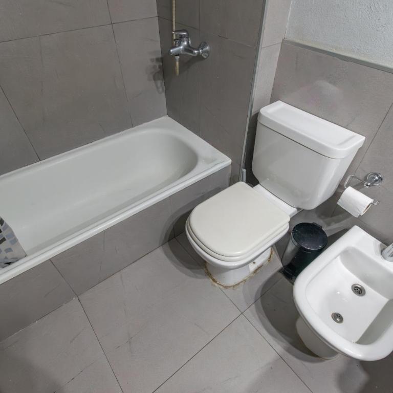 familiar con cava, pileta, sauna y seguridad 24hs - Apartamento de 1 dormitorio - 30