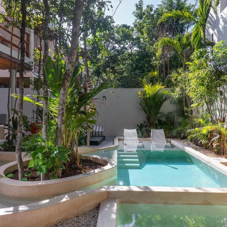 Twin Villas 8BR, Concierge, Gated ,Jacuzzi, Paddle court - Villa - 1