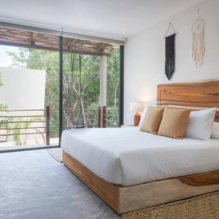 Twin Villas 8BR, Concierge, Gated ,Jacuzzi, Paddle court - Villa - 36