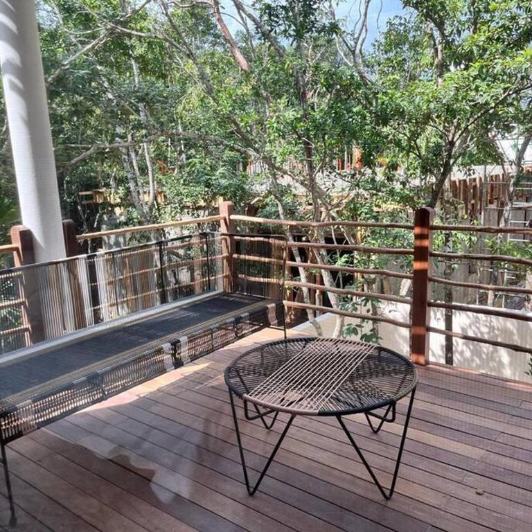 Twin Villas 8BR, Concierge, Gated ,Jacuzzi, Paddle court - Villa - 38