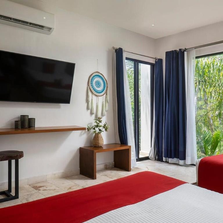 Spectacular 4BR Tulum Style Villa with Concierge and Secluded Pool - Villa - 12