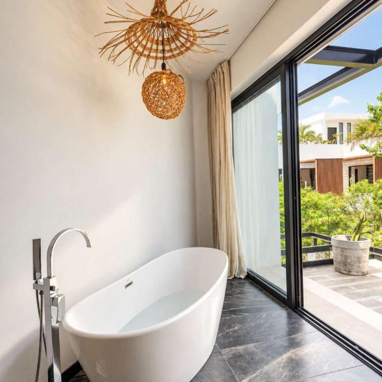 Elegant Villa Stay Gated Place Full Concierge - Villa - 23