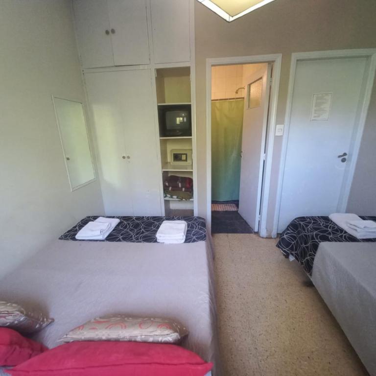 Hotel Petit - Habitación Triple - 2