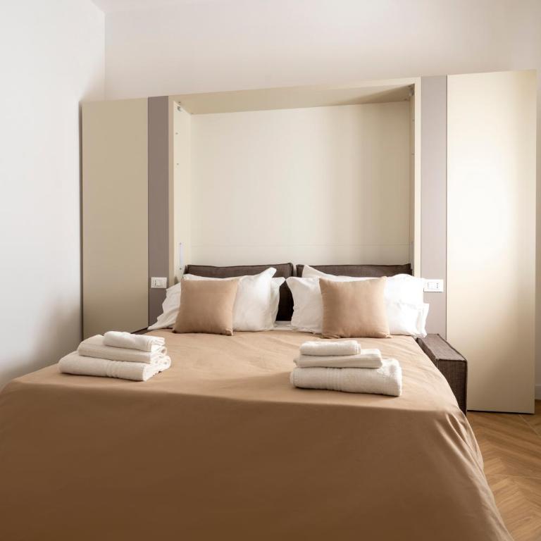 Binario Centrale Guest House - Double Room with Private Bathroom - 17