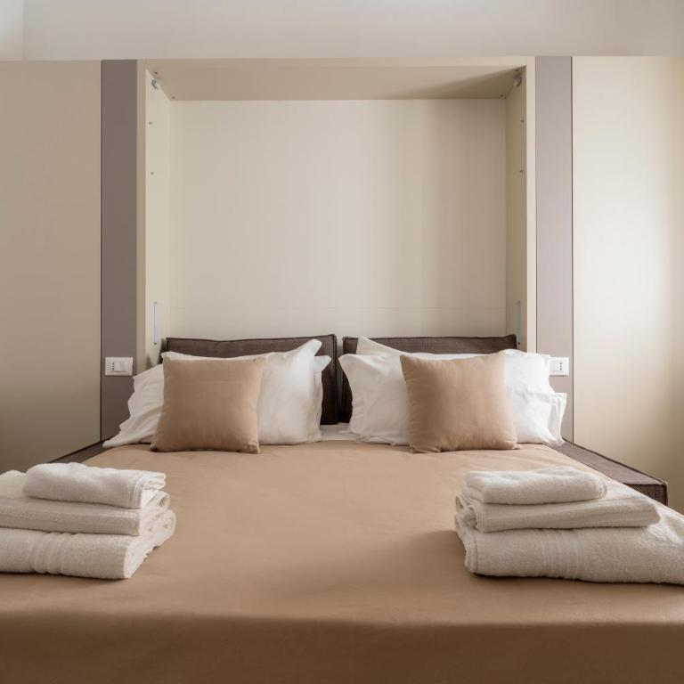 Binario Centrale Guest House - Double Room with Private Bathroom - 19