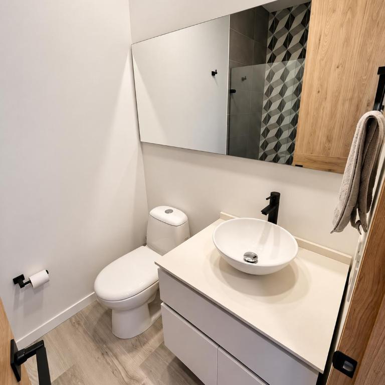 Hermosa vista a Monserrate piso 20 - Habitación Doble Estándar - 12