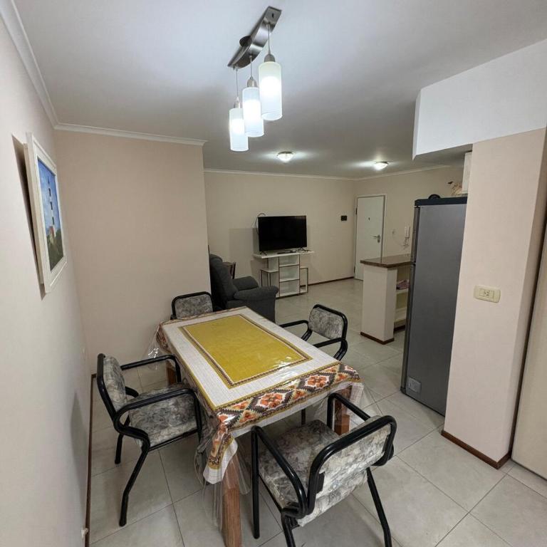 Departamento céntrico Luján - Two-Bedroom Apartment - 6