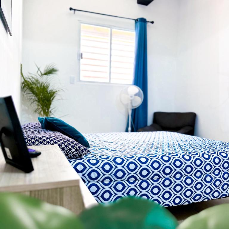 Nude Center Rooms - Double Room with Shared Bathroom - 13