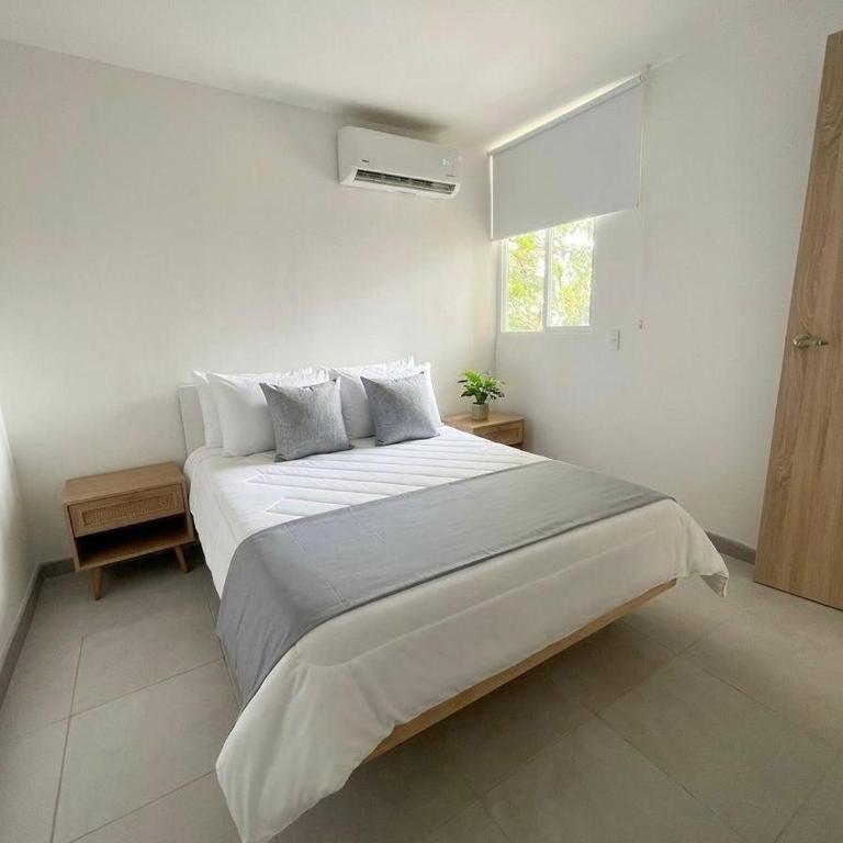 SUNSET Mar - Three-Bedroom Apartment - 6