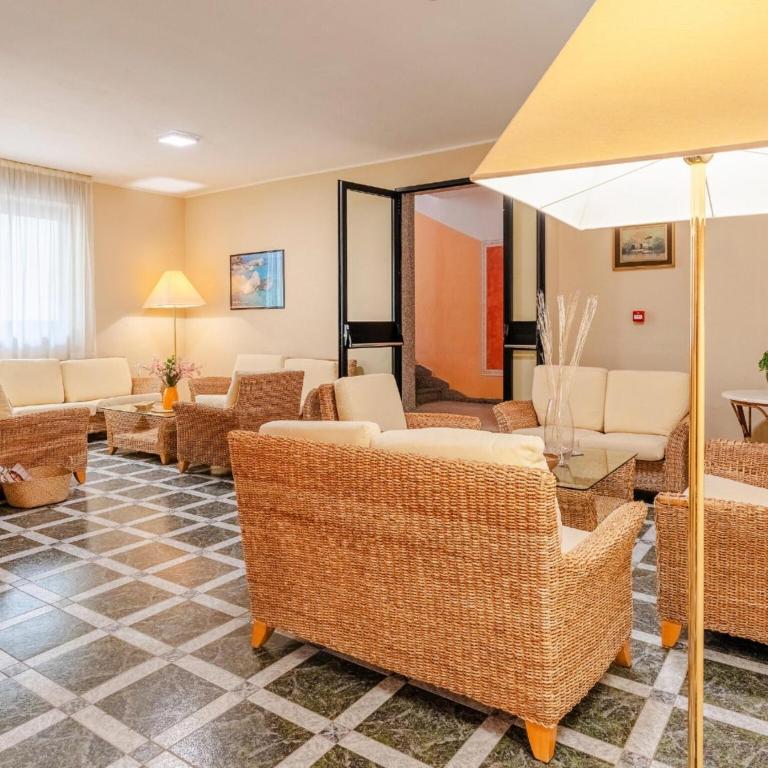 Sea Apartments Alghero - One-Bedroom Vacation Home - 11