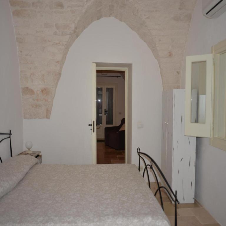 Villa in Puglia near Ostuni Marina - Three-Bedroom Vacation Home - 26