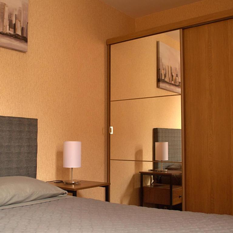 Cesar's Apartment - Los Laureles, Comas - Apartamento de 2 dormitorios - 10
