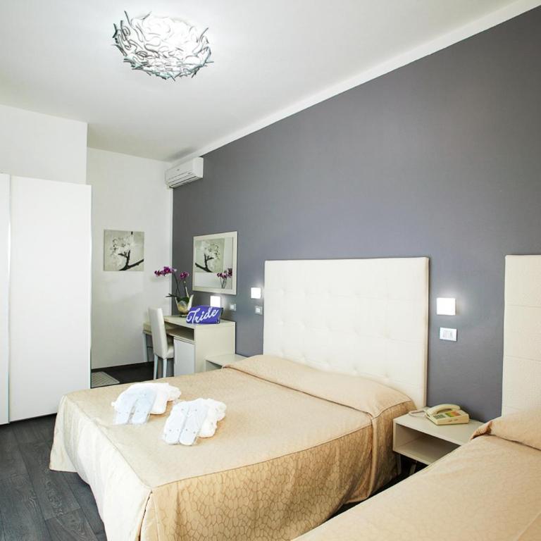 Hotel Iride & Spa bed&breakfast - Camera Familiare - 1