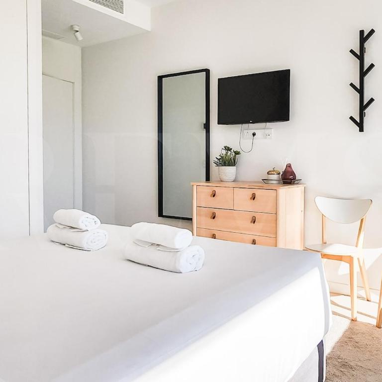 Beachside Apartment with Terrace and Pool REMS - Apartamento de 1 dormitorio - 19