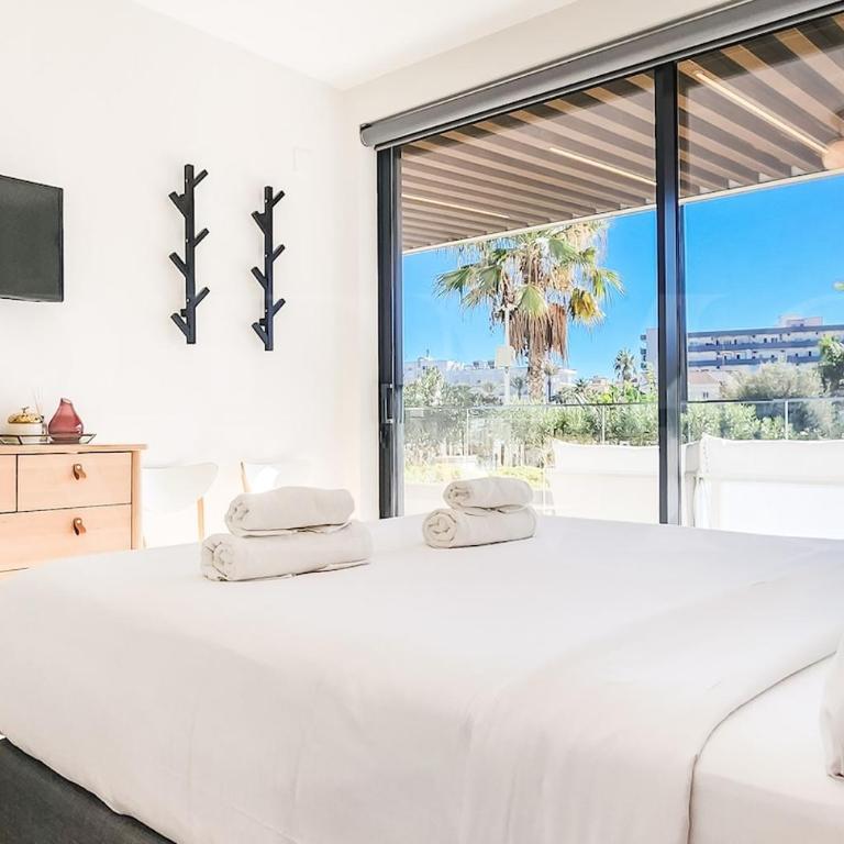 Beachside Apartment with Terrace and Pool REMS - Apartamento de 1 dormitorio - 14