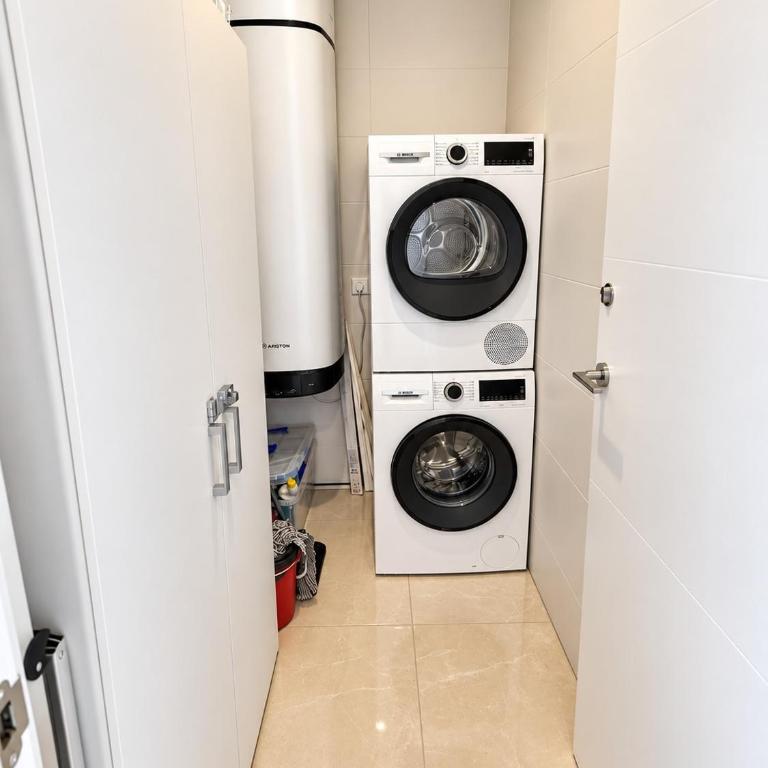 Apartamento J - a 100 metros del mar y piscina - Apartment mit 2 Schlafzimmern - 14