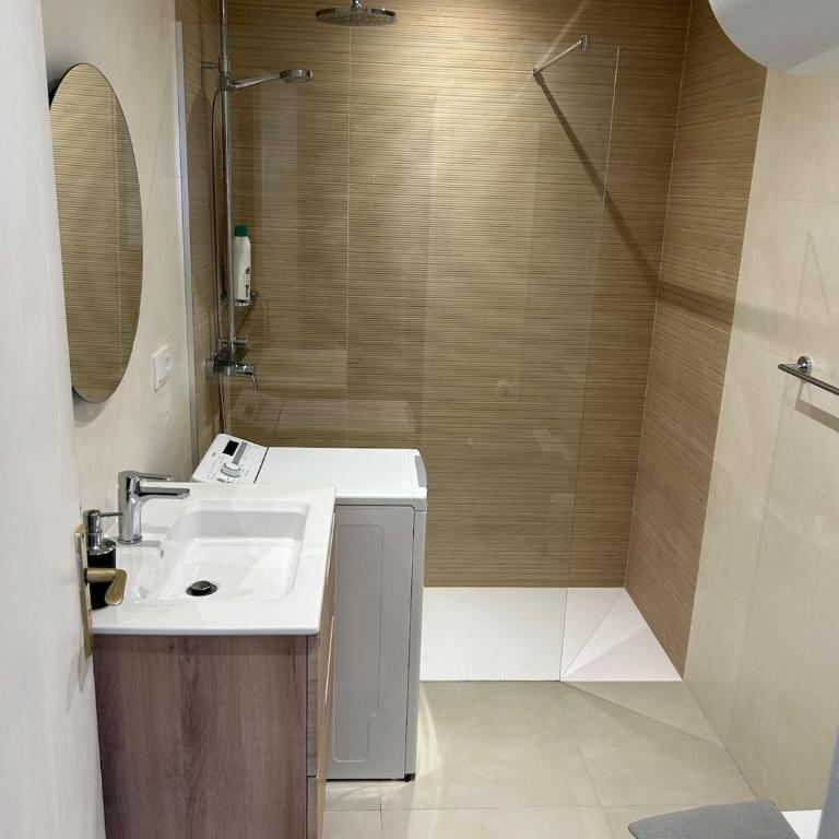 Luminous 2-Bedroom Holiday Home in Calle Esquivel - Appartamento con 2 Camere da Letto - 3