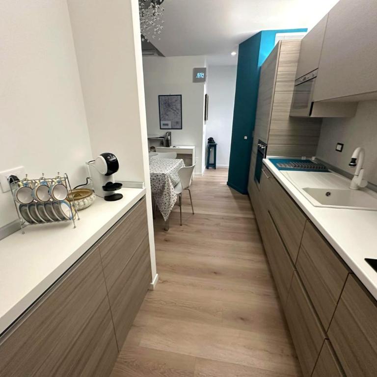 Mary Anne's Apt n10 - Appartamento Deluxe con 2 Camere da Letto e Balcone - 12