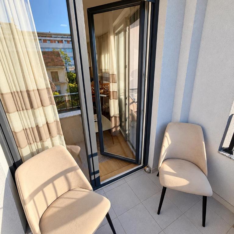 City Nest Podgorica with Free Parking - Apartman s 1 Spavaćom Sobom i Balkonom - 4