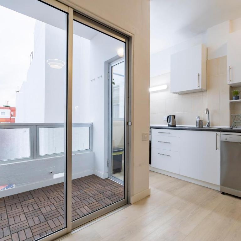 Luminous 2-Bedroom Holiday Home in Calle Esquivel - Appartamento con 2 Camere da Letto - 14