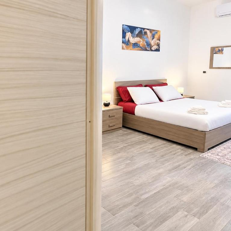 Brenda Angioino House - Cuore di Napoli - Appartamento con 2 Camere da Letto - 2