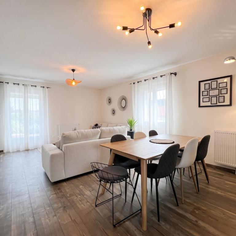 Louise, House, Garden, Private Parking - Villa mit 3 Schlafzimmern - 2