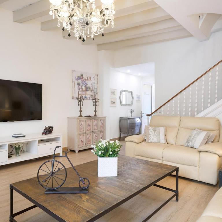 Sitges Spaces Beach House-4 bedrooms, Large Terrace, Center-Beach - Villa Standard - 2