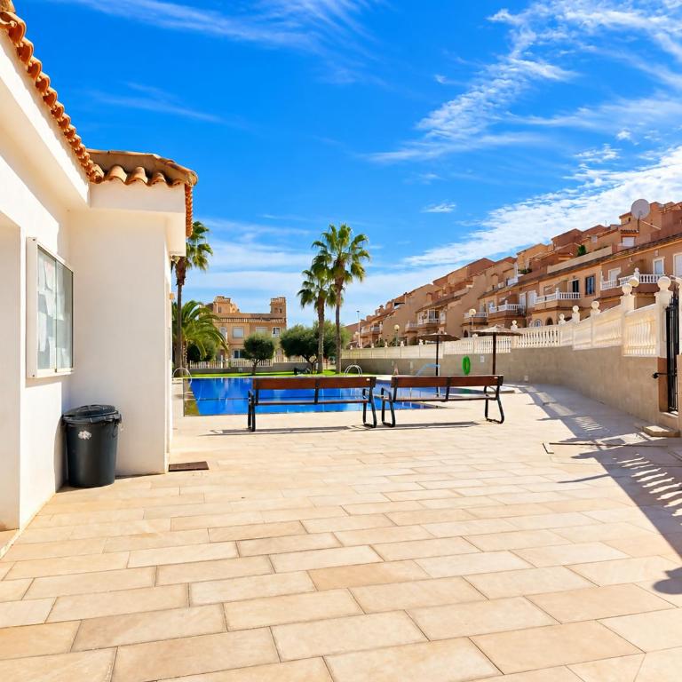 Casa Marlu: Terraza y Piscina - Apartamento - 32