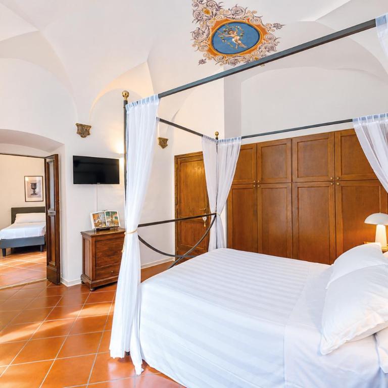 LA LOGGIA DI PORTICA Residenza Storica Assisi Centro - Two-Bedroom Deluxe Apartment with Balcony - 8