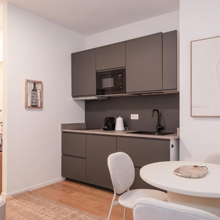 Elegant Apartments in the heart of Milan Central - Appartamento con 1 Camera da Letto e Balcone - 6