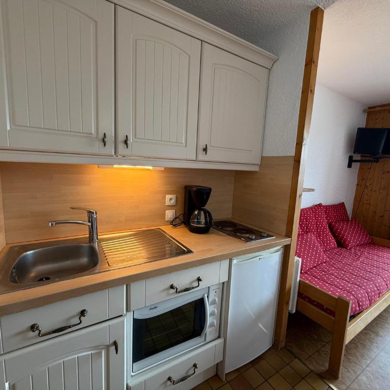 Charmant Appartement Montagnard 2 Pièces + Cabine, 6 Pers, Balcon Sud, Proche Pistes et Commerces - Apartamento de 1 dormitorio - 6